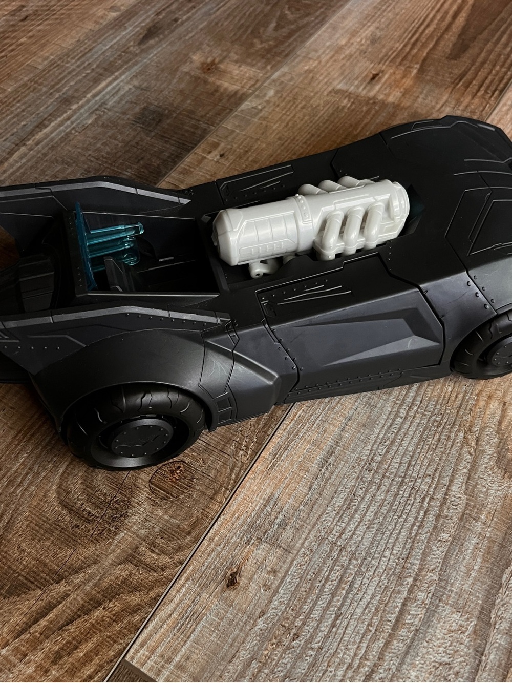 DC Comics Batman Tech Defender Batmobile Transforming Vehicle Blaster Launcher - Picture 2 of 4
